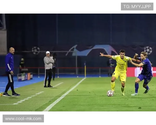 安德莱赫特战术解析:球队如何通过紧凑防守与快速反击重塑赛场格局 安德莱赫特战术解析:球队如何通过紧凑防守与快速反击重塑赛场格局